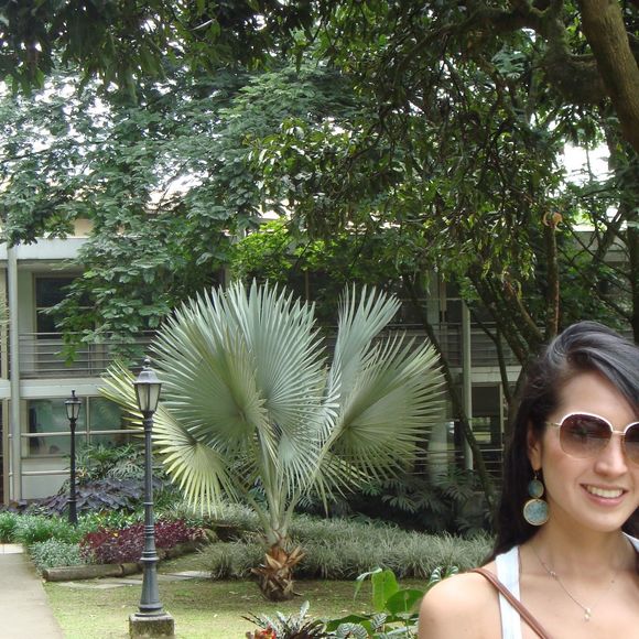 Meet your Posher, Andrea - Picture 1 of 1